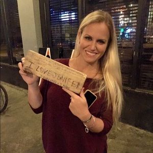 Meet your Posher, Jennifer